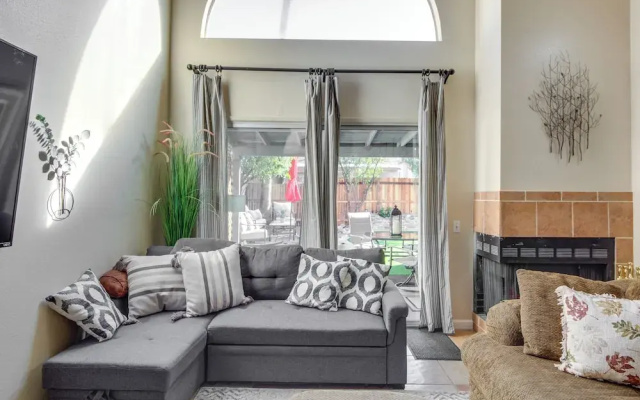 Dog-friendly Tucson Home w/ Patio & Hot Tub