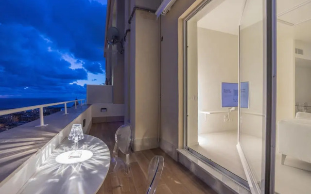 Terrazza Colombo - White Suite