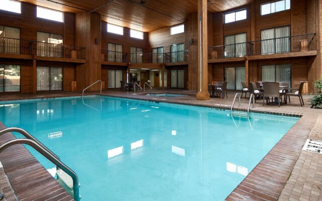 SureStay Hotel by Best Western Chilliwack