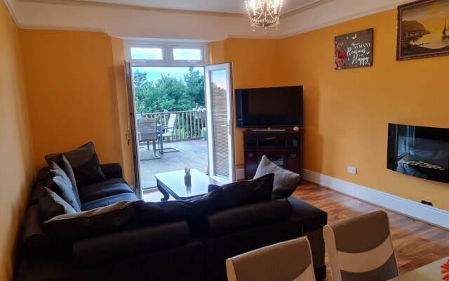 4Br Stunning Sea View Escape-near Snowdonia & Coastal Trails