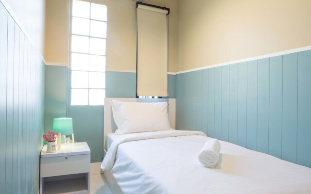 Why Not Hostel and Kitchen