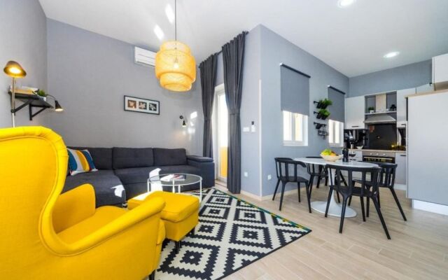 Harbour Lounge Apartment