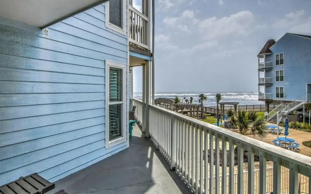 Seascape 2110 2 Bedroom Condo by RedAwning