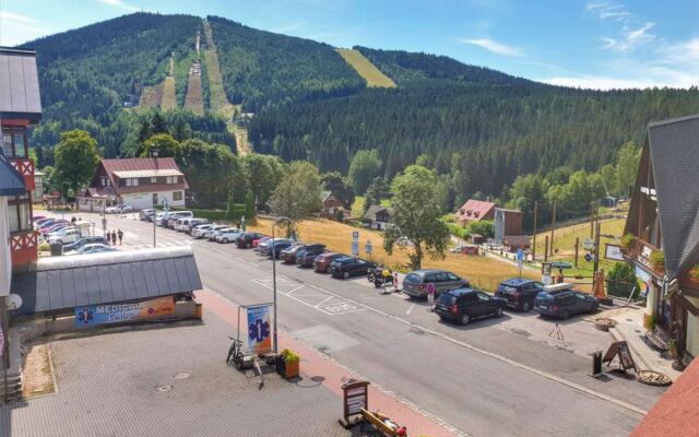 Harrachov 611