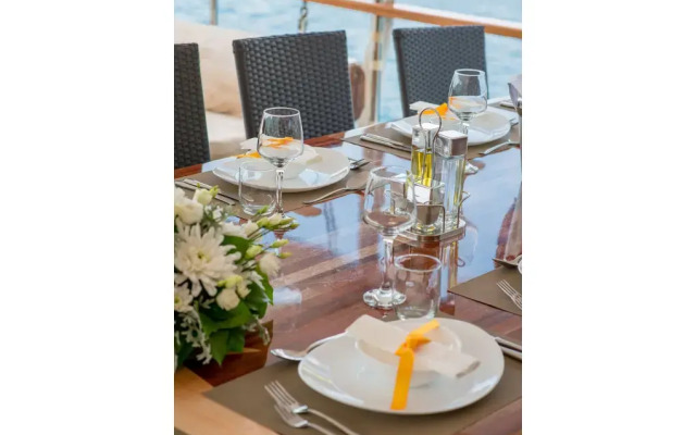 Dm Yachting - 7 Night Cruise Sun-Sun