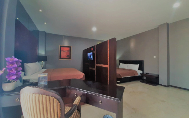 The Palais Dago Hotel