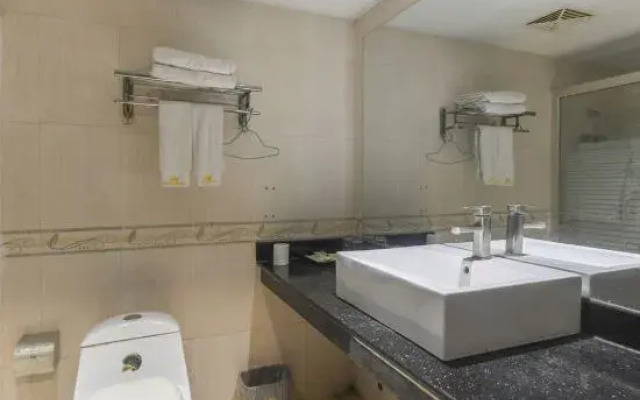 Junwang Hotel Longjiang