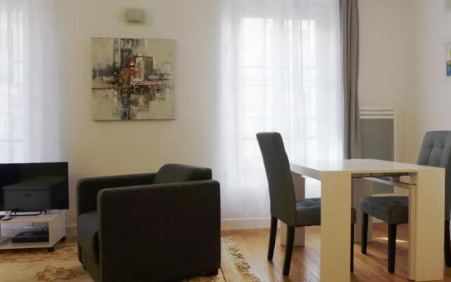 Apartment Poncelet