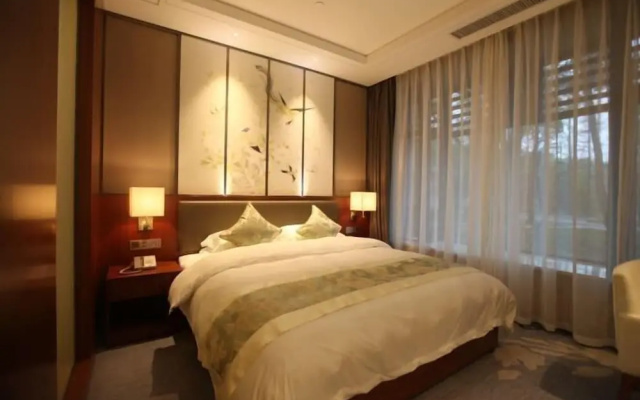 Cuiliu Hotel – Guest Rooms – Wuhan