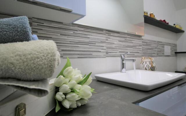 House Bergeggi by Holiday World