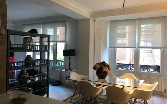 110 M2 Central apartment in Abando Close To Guggenheim with parking