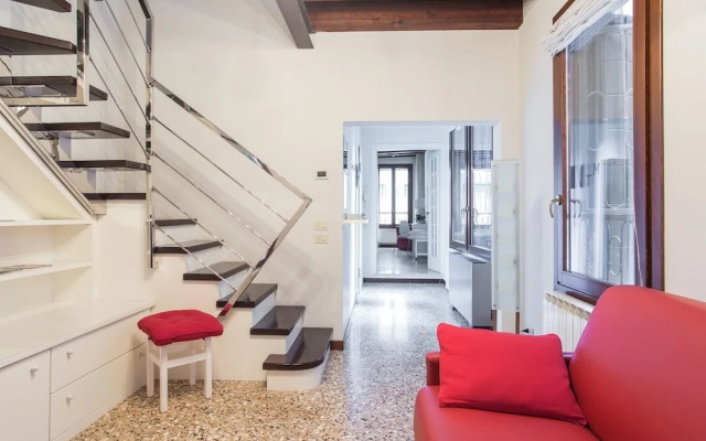 Venezia - Calle della Regina 752b