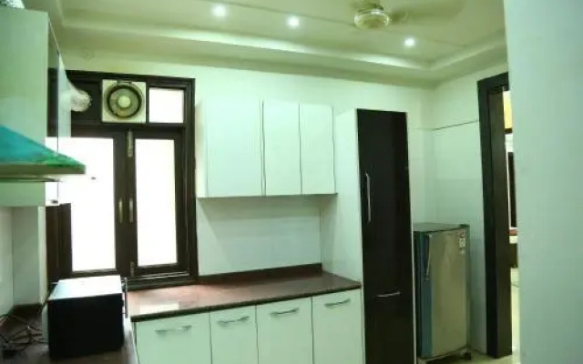 Olive Service Apartments Saket