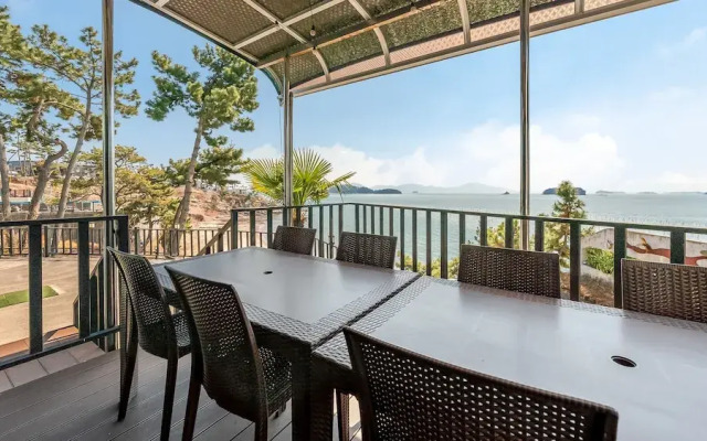 Sacheon Ara Private Pool Villa