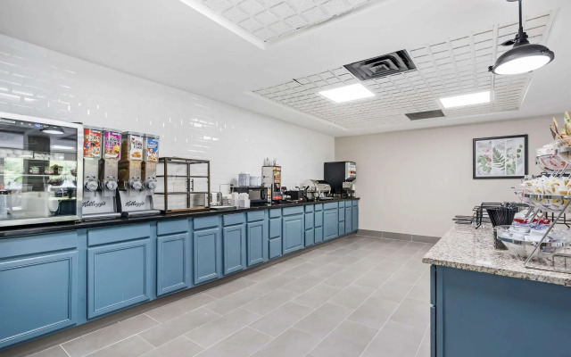 Country Inn & Suites by Radisson, Pickerington, OH