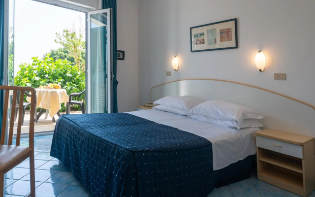 Hotel Villa Ireos