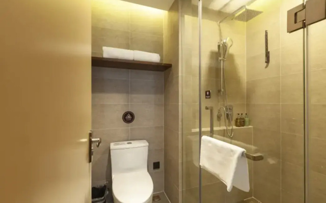 Home Inn Plus (Langfang Dacheng Jinbao Road Branch)