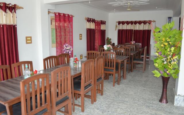 Grand Noora Palace