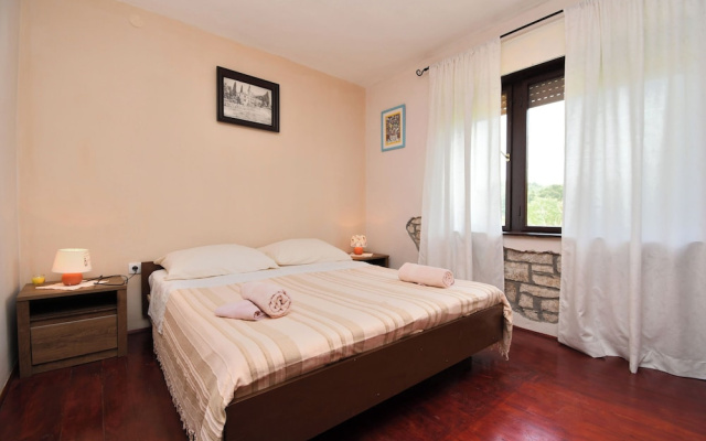 Apartment Lucija