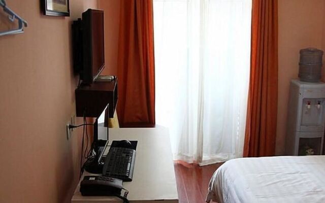 Quanhong Hotel