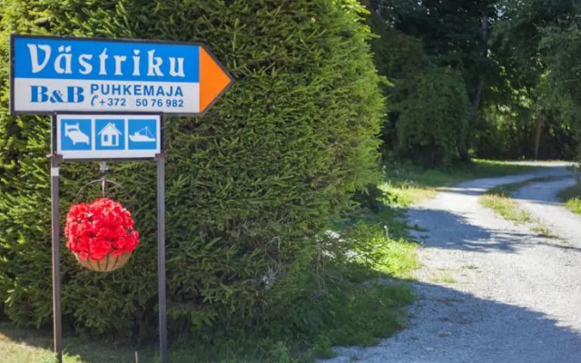 Västriku Holiday Home