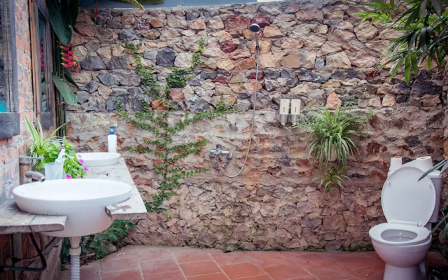 Nha Ta Homestay - Hostel
