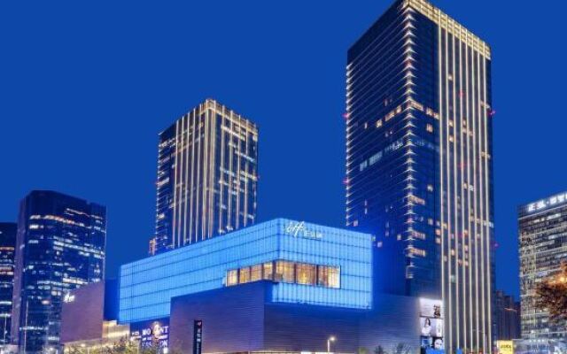 LE JU Executive Apartment (Zhengzhou Huayuan Road Grand Emporium Leiting)