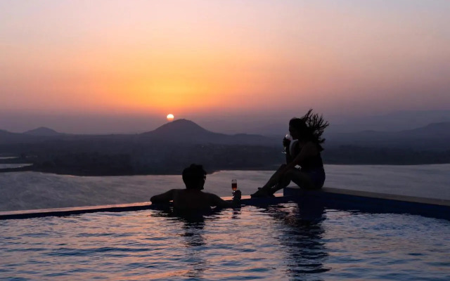 Stayvista At Sunset On The Lake