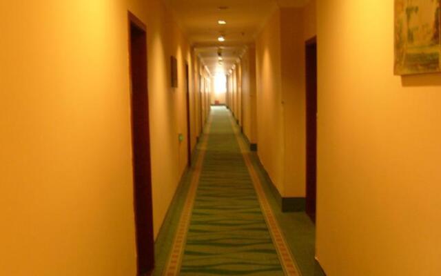 Greentree Inn Shanghai South Railway Station Hotel