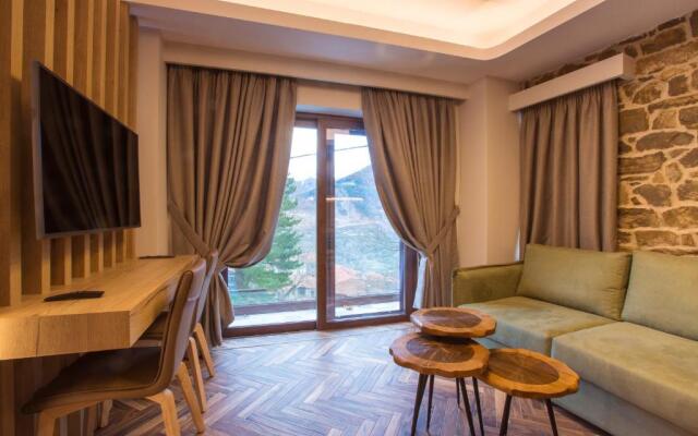 Adryades luxury apartments