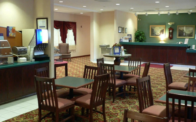 Holiday Inn Express Metropolis by IHG