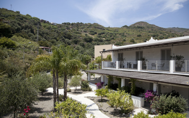 Hotel Mea - Aeolian Charme