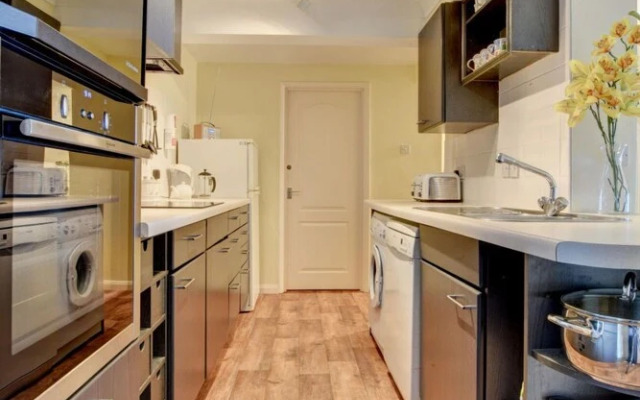 Flat 8 Clifton Court Croyde
