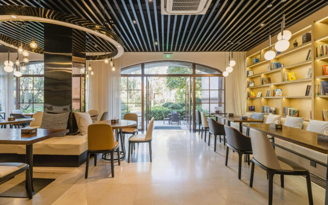 Shanghai Chongming Kumo Hotel