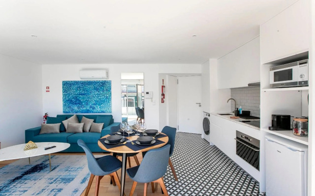 Luminous Premium Loft w/AC & Terrace by LovelyStay