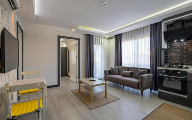 Eluxio Suite Hotel