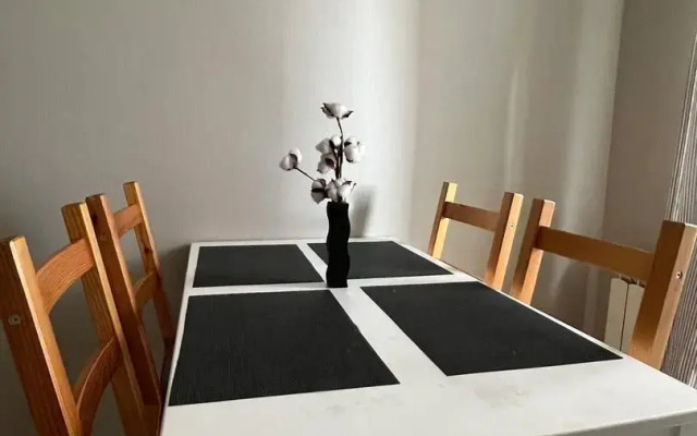 Apartments on Matrosova street 16