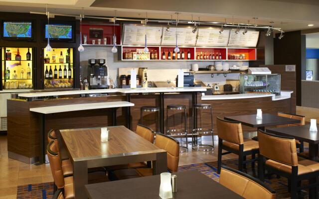 Courtyard by Marriott Rockford