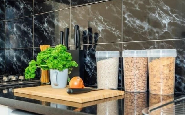 High Tide on Augusta-Netflix, wifi and chill...