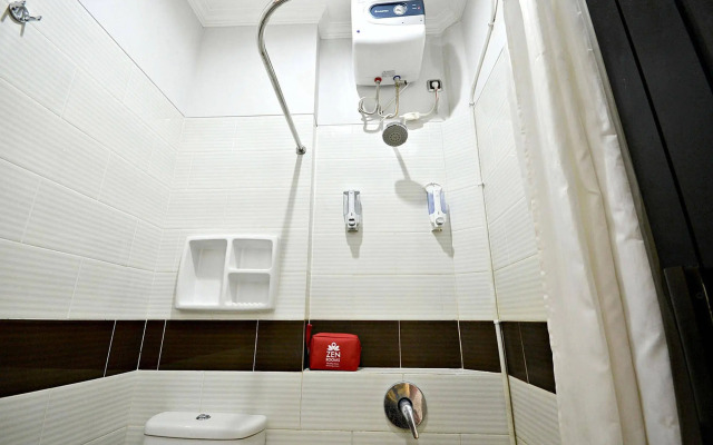 ZEN Rooms Tebet Gudang Peluru