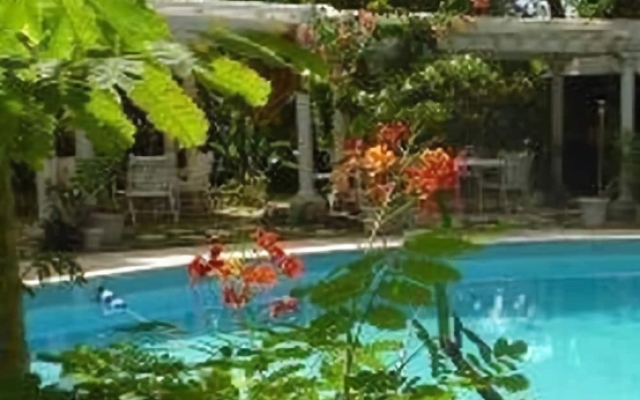 Orchard Garden Hotel & Suites