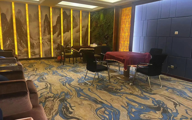 Beautiful Scenery Hotel – Business – Mile