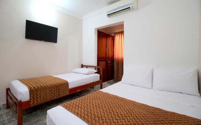 Hotel Rodadero Inn By GEH Suites