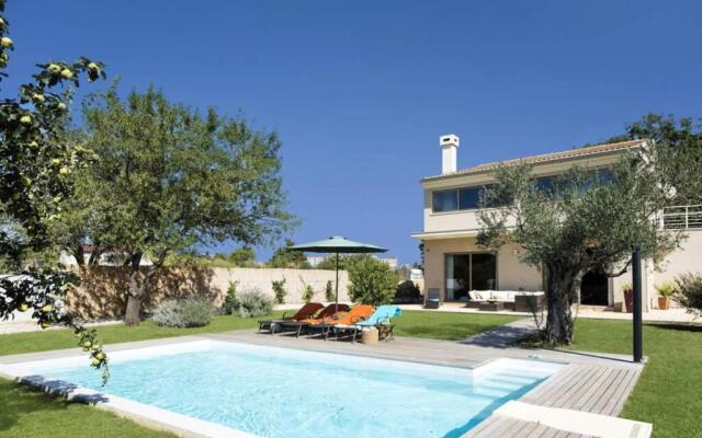 Sunny Summer House 4*