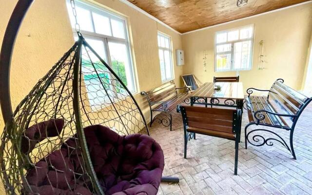 Дом на переулке Буачидзе 2