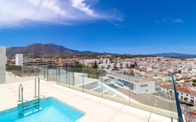 Newly Refurbished 2BED Apartment in Residence Infinity, Pool by Rafleys