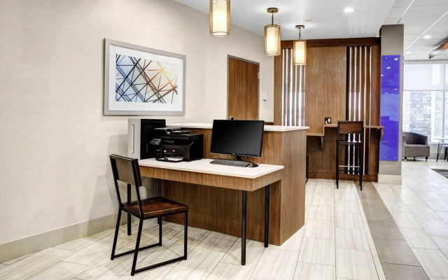 Holiday Inn Express & Suites Coldwater by IHG