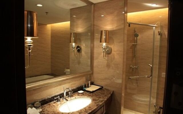 Titan Central Park Hotel