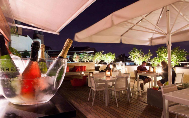 Отель America Barcelona