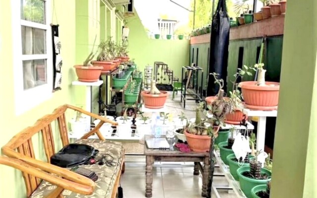 OYO 93074 Wisma Aliyah Near Sidrap